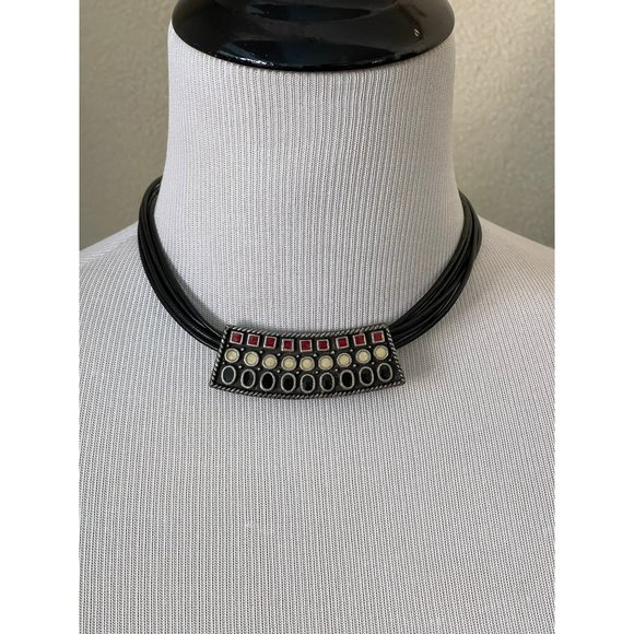 Fashion Jewelry Jewelry - Chico's Resin Pendant Choker Necklace